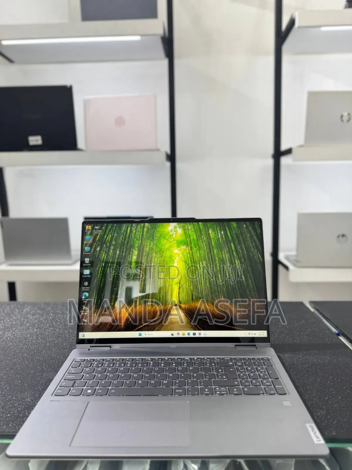 New Laptop Lenovo 16GB AMD Ryzen 5 SSD 512GB