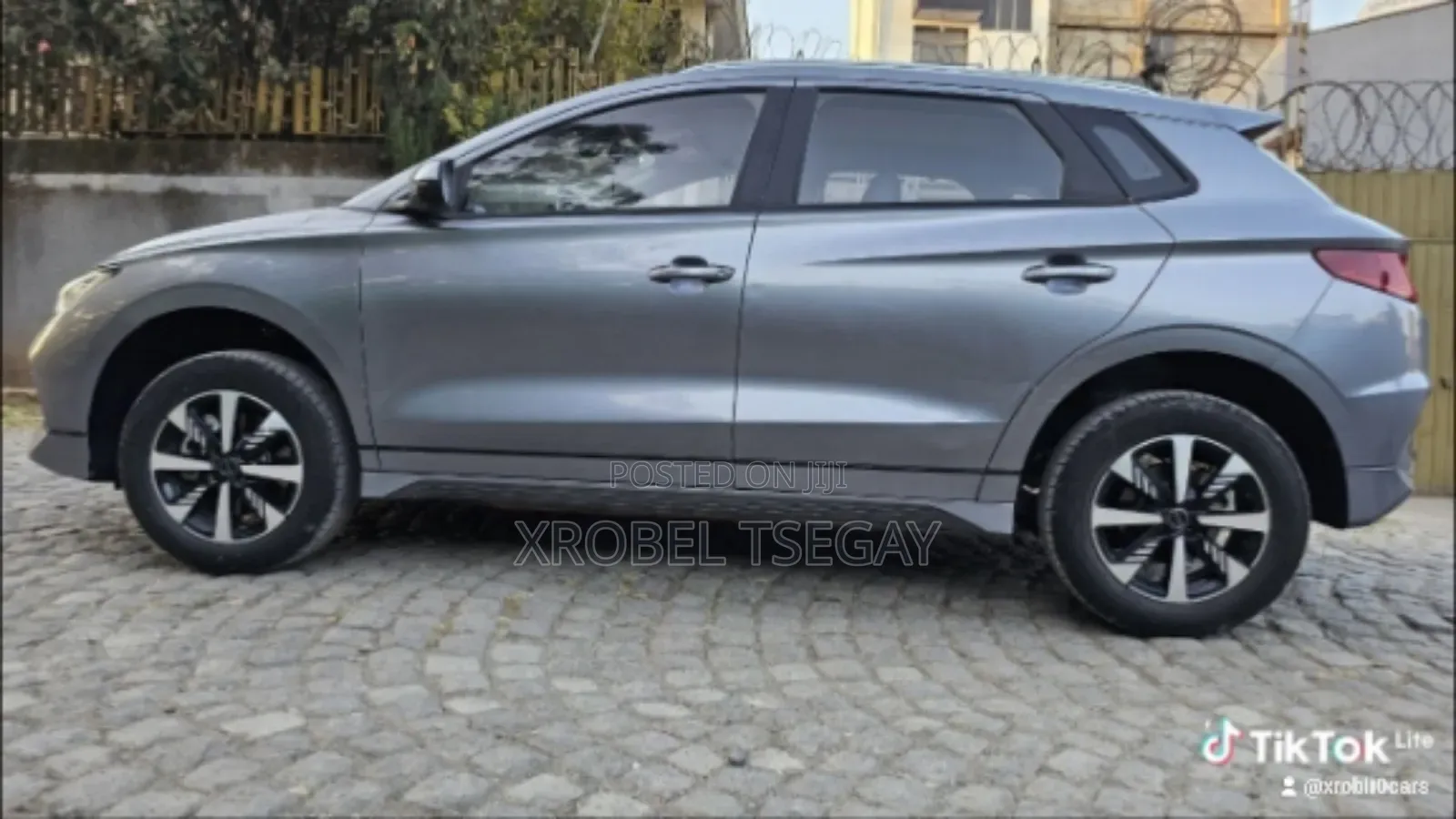 New BYD E2 43 kWh 94 hp FWD 2025 Blue