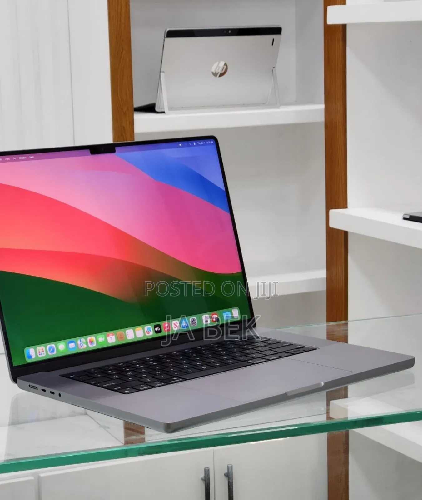 New Laptop Apple MacBook Pro 2021 M1 32GB Apple M1 Max SSD 512GB