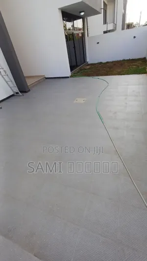 5bdrm House in Bole for sale