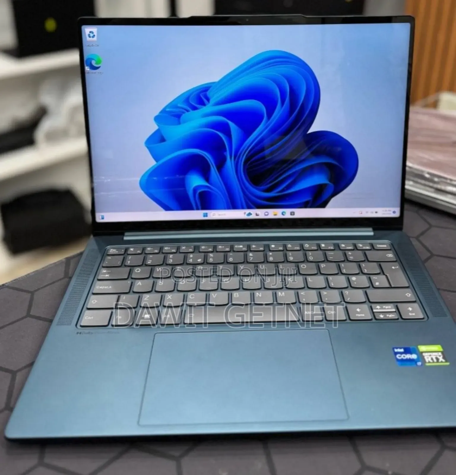 New Laptop Lenovo Yoga 11e 16GB Intel Core I7 SSD 1T