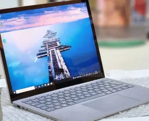 New Laptop Microsoft Surface 16GB Intel Core I7 SSD 256GB