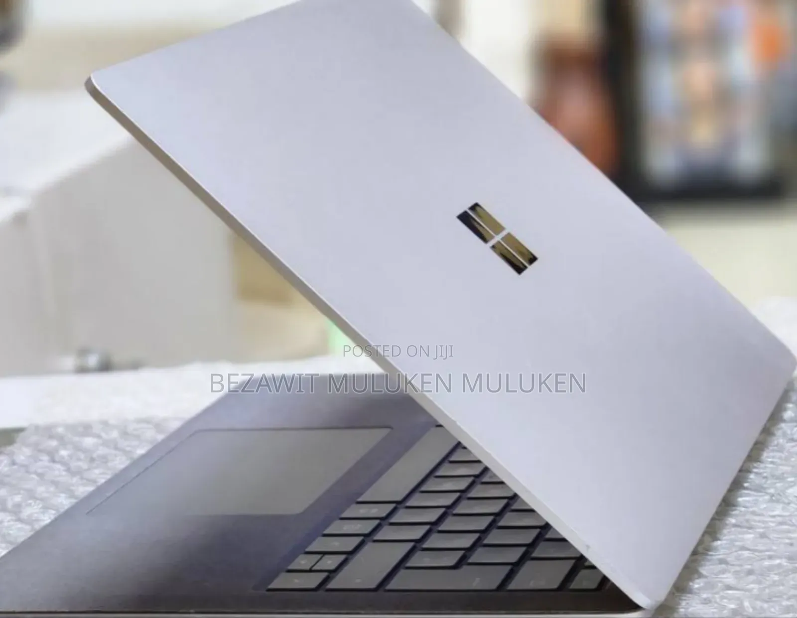 New Laptop Microsoft Surface 16GB Intel Core I7 SSD 256GB