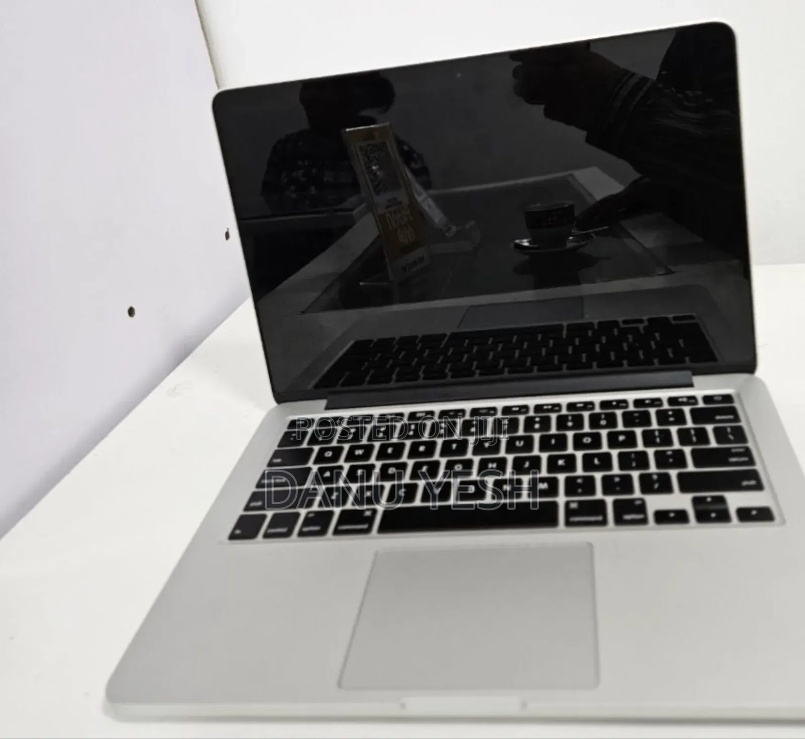 New Laptop Apple MacBook Pro 2014 8GB Intel Core I5 SSD 128GB