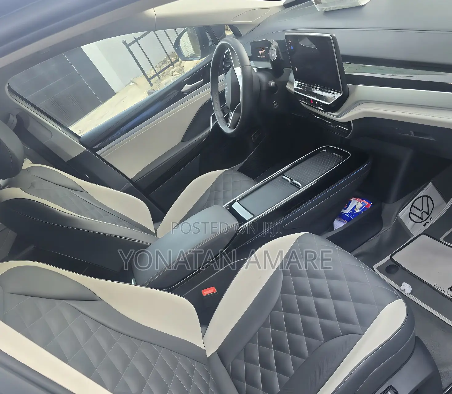 Volkswagen ID.6 2024 Gold