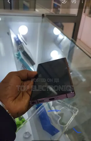 New Samsung Galaxy S22 Ultra 256 GB Purple