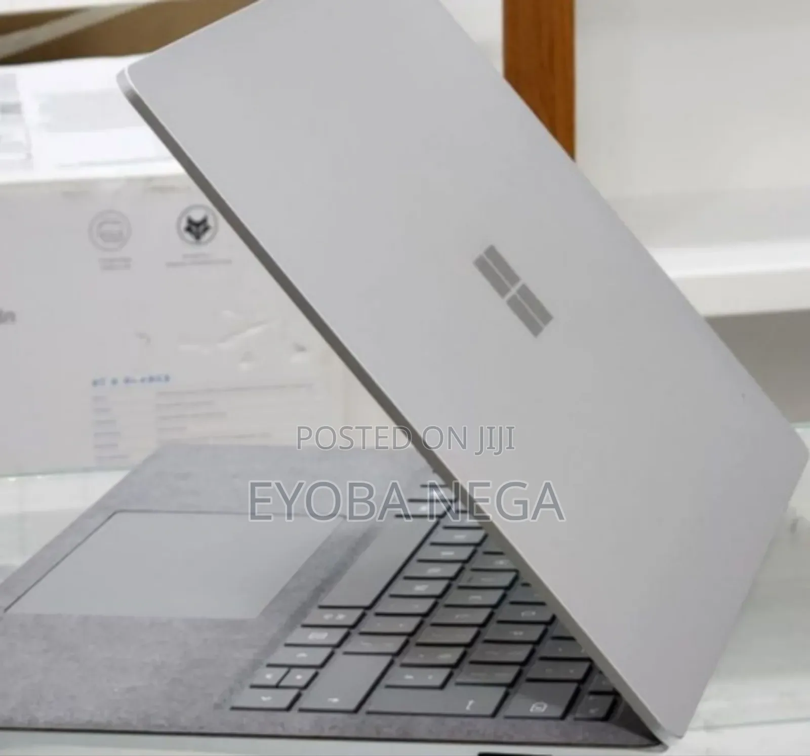 New Laptop Microsoft Surface Pro 7 16GB Intel Core I7 SSD 256GB