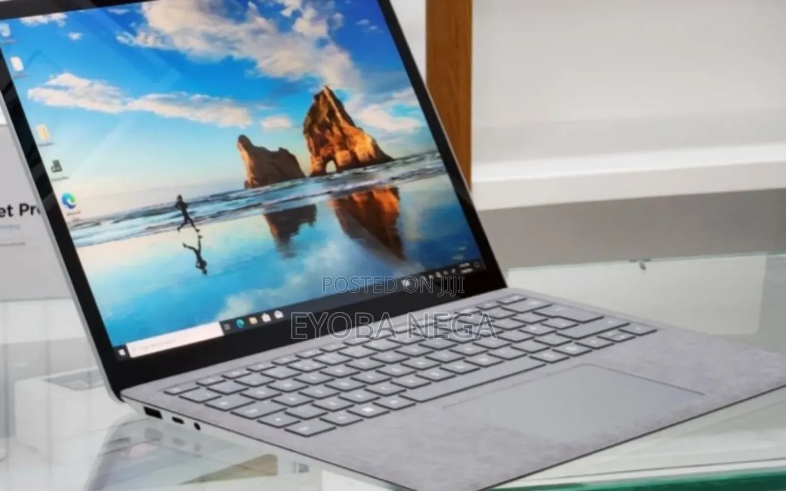 New Laptop Microsoft Surface Pro 7 16GB Intel Core I7 SSD 256GB