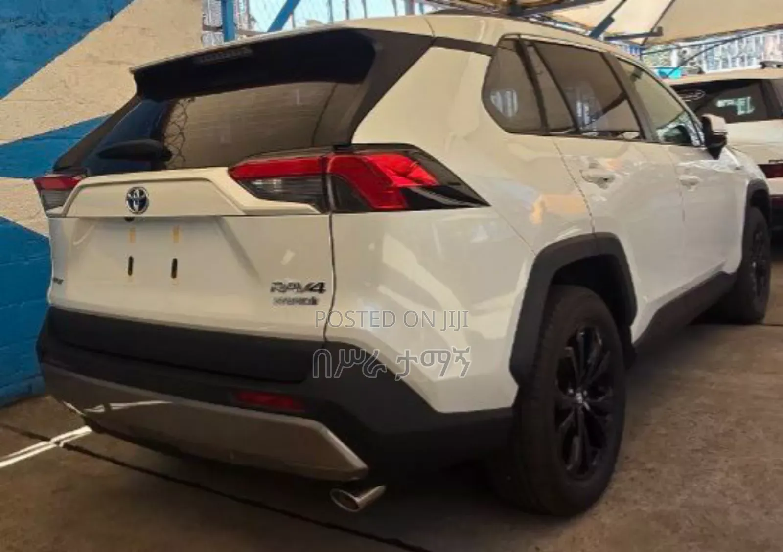 New Toyota RAV4 Limited FWD 2024 White