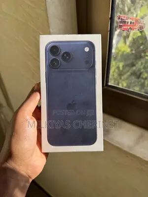 New Apple iPhone 17 Pro Max 256 GB Blue