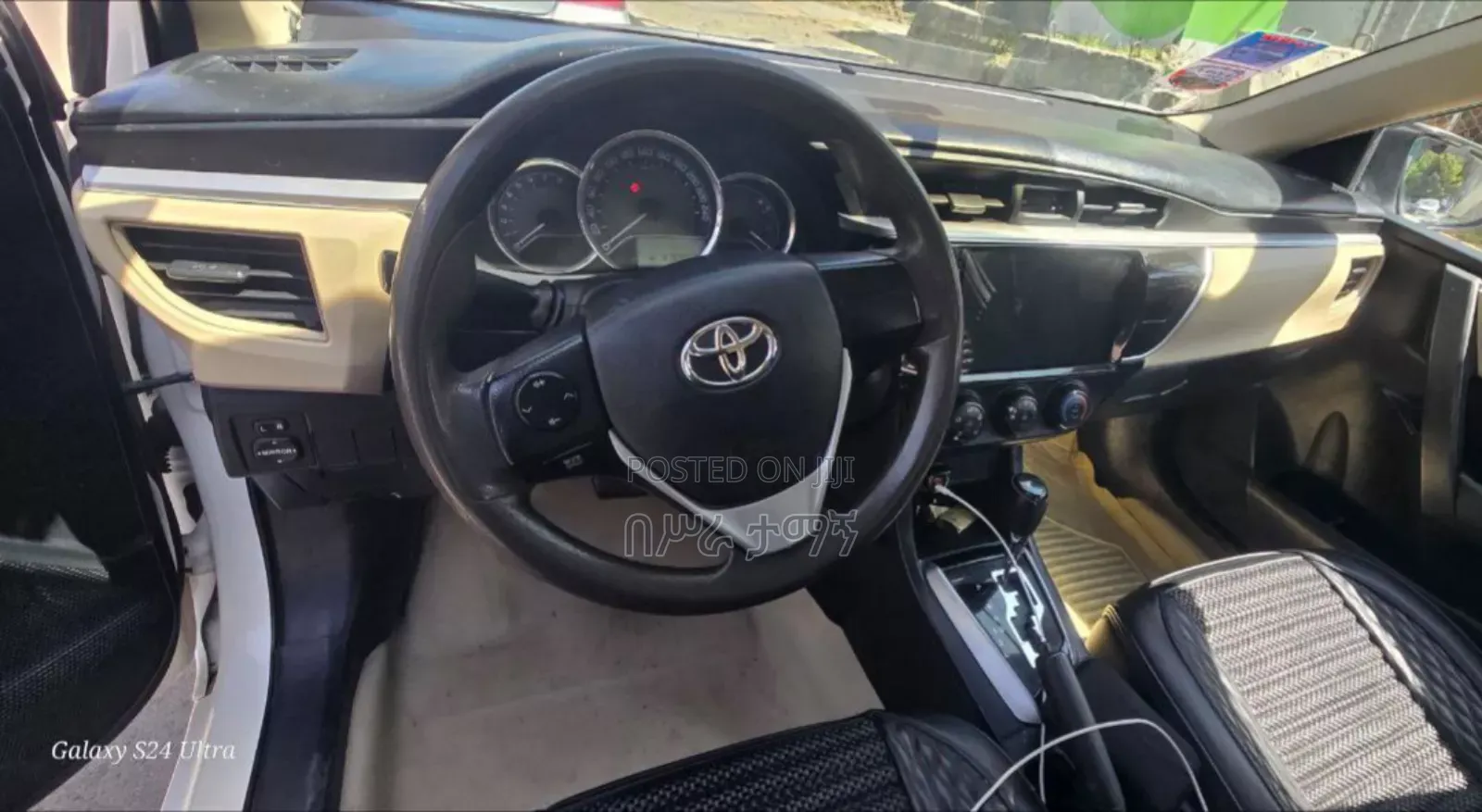 Toyota Corolla 2014 White