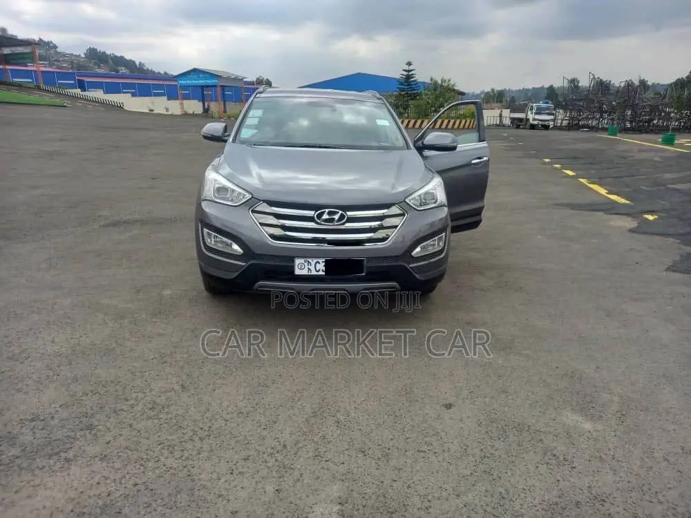 Hyundai Santa Fe SE AWD 2016 Gray