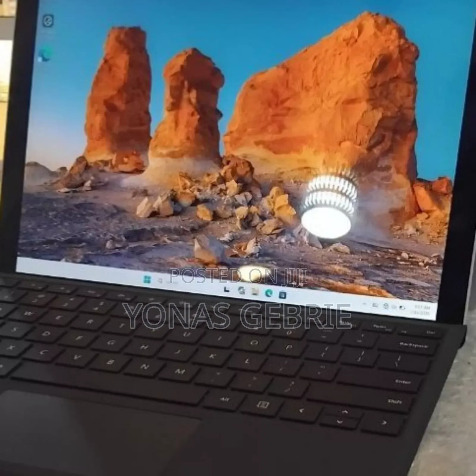 New Laptop Microsoft Surface 16GB Intel Core i7 SSD 256GB