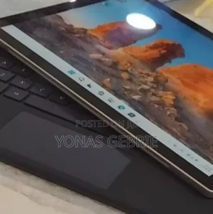 New Laptop Microsoft Surface 16GB Intel Core i7 SSD 256GB
