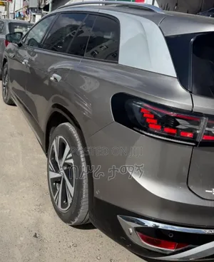 Volkswagen ID.6 2024 Brown