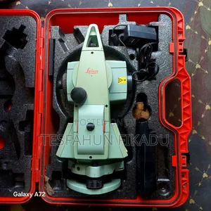 Leica Total Station