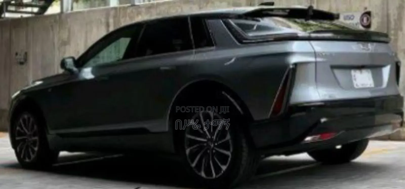 Cadillac Lyriq 100 kWh RWD 2022 Silver