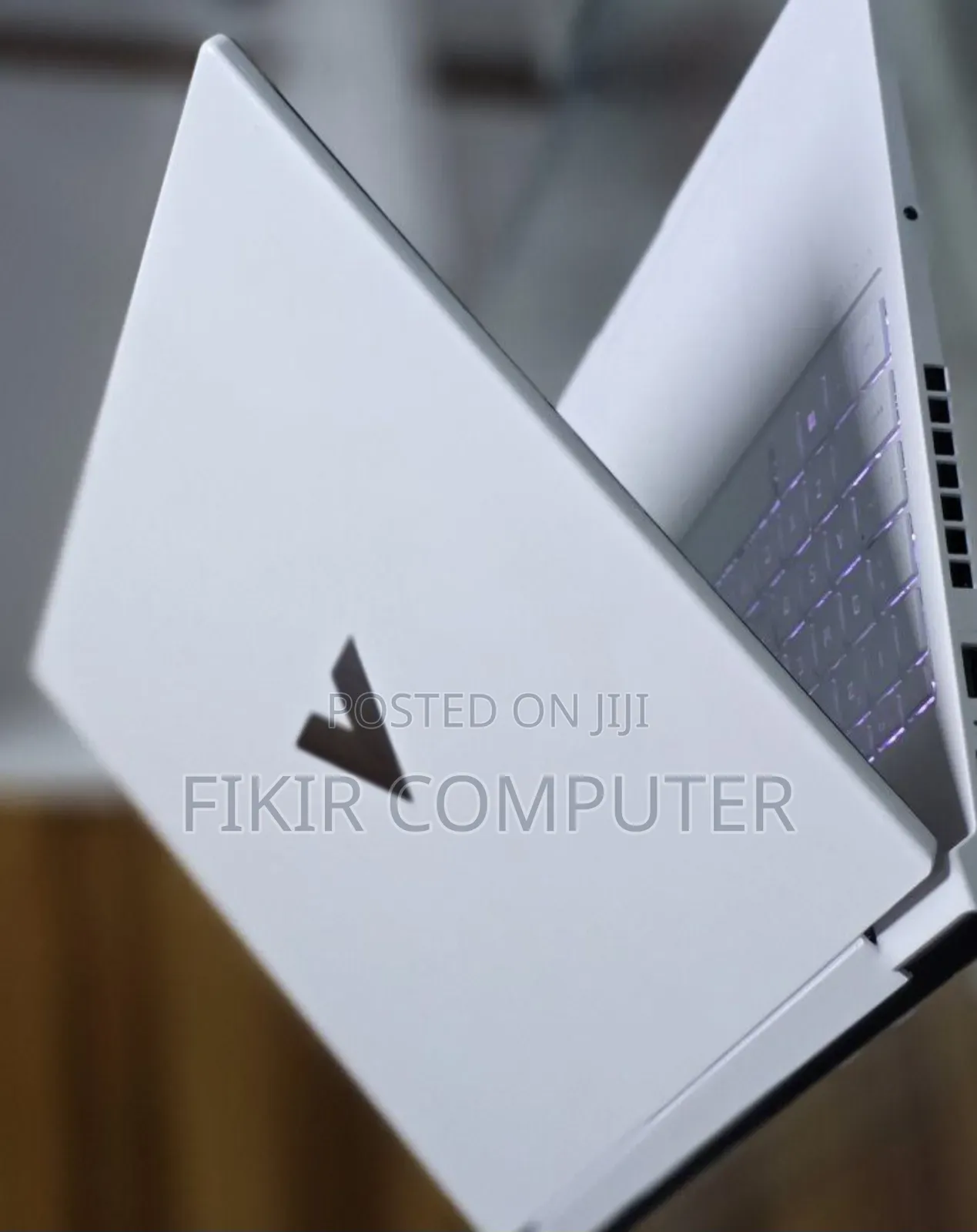 New Laptop HP Victus 15 16GB AMD Ryzen 7 SSD 1T