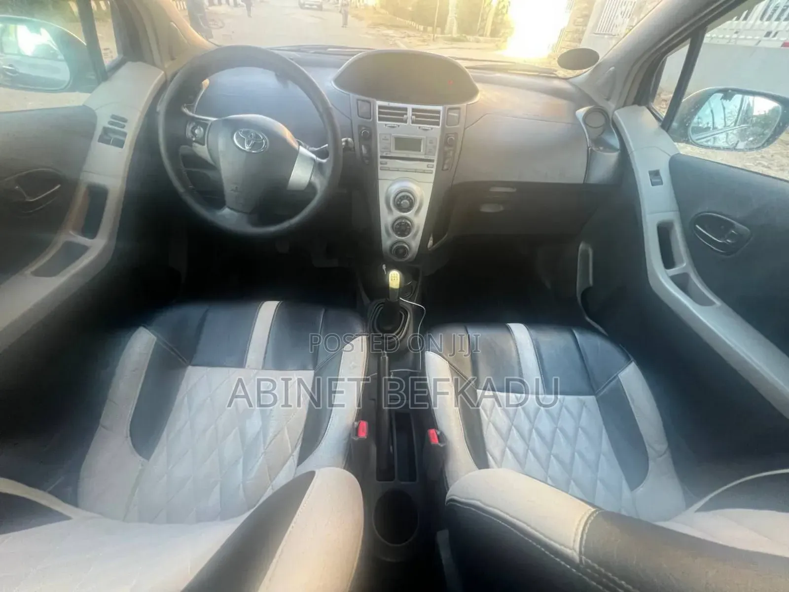 Toyota Yaris 1.0 VVT-i 2008 Gray