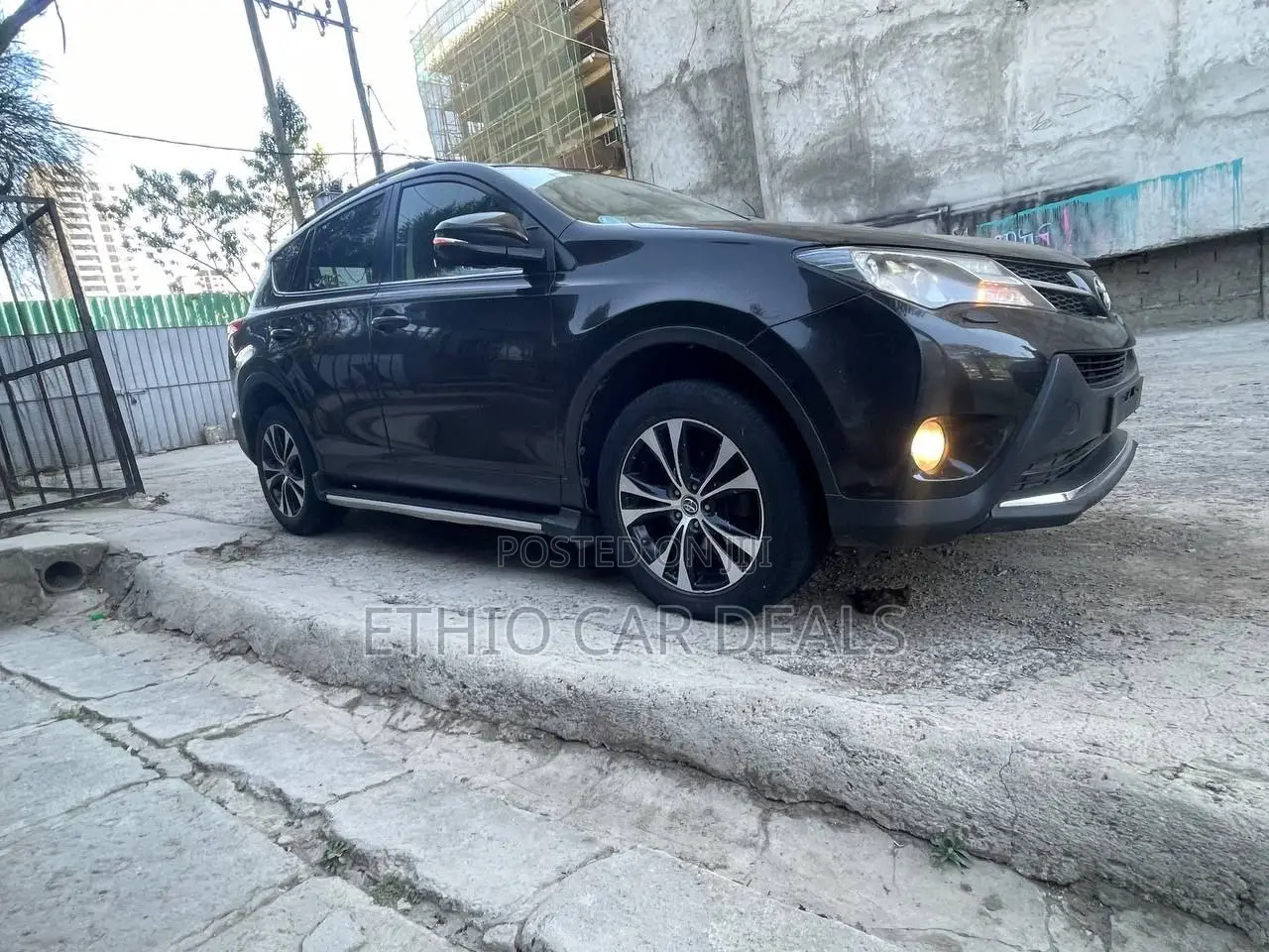 Toyota RAV4 XLE 4dr SUV AWD (2.5L 4cyl 6A) 2015 Brown