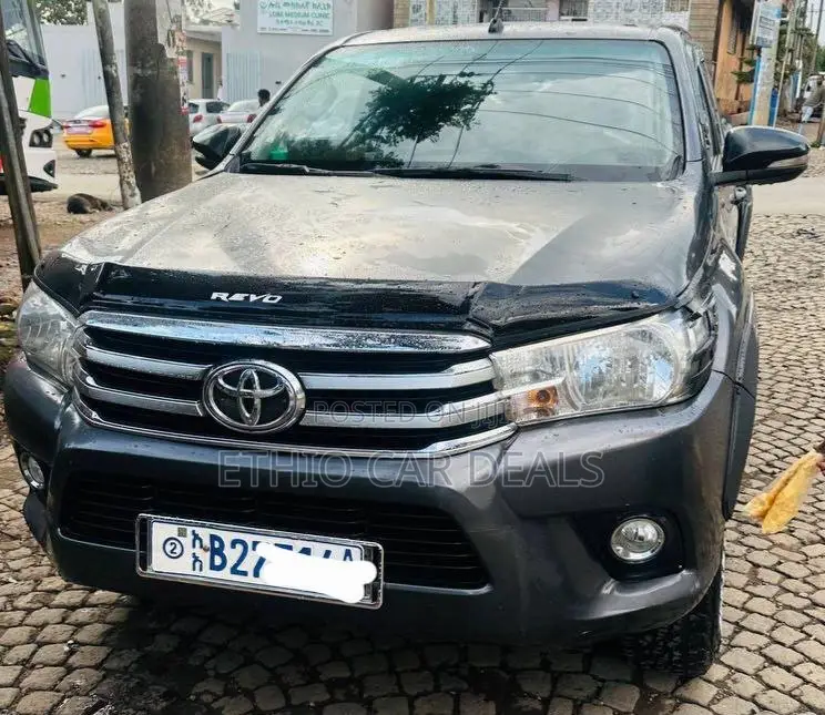 Toyota Hilux Revo Single Cab Deisel 2.4 RWD 2017 Matt Black