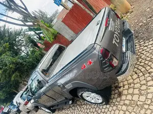 Toyota Hilux Revo Single Cab Deisel 2.4 RWD 2017 Matt Black