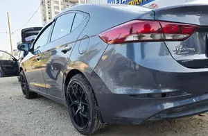 Hyundai Elantra 2016 Blue