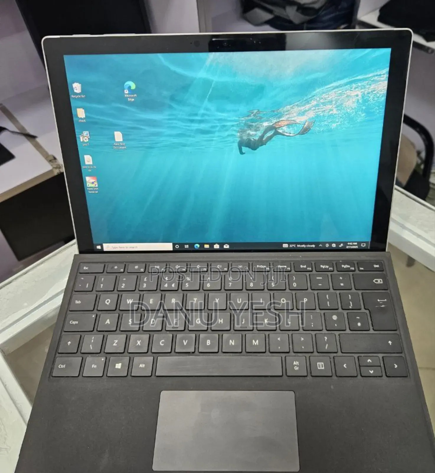 New Laptop Microsoft Surface Pro 7 16GB Intel Core i7 SSD 256GB