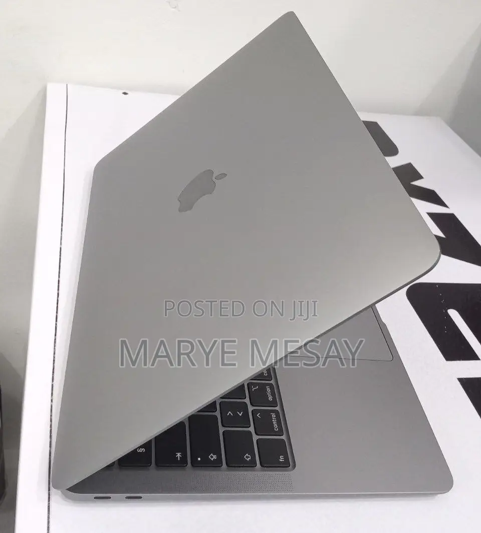 New Laptop Apple MacBook Pro 8GB Intel Core I3 SSD 256GB