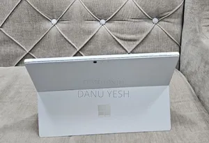 New Laptop Microsoft Surface Pro 6 8GB Intel Core I7 SSD 256GB