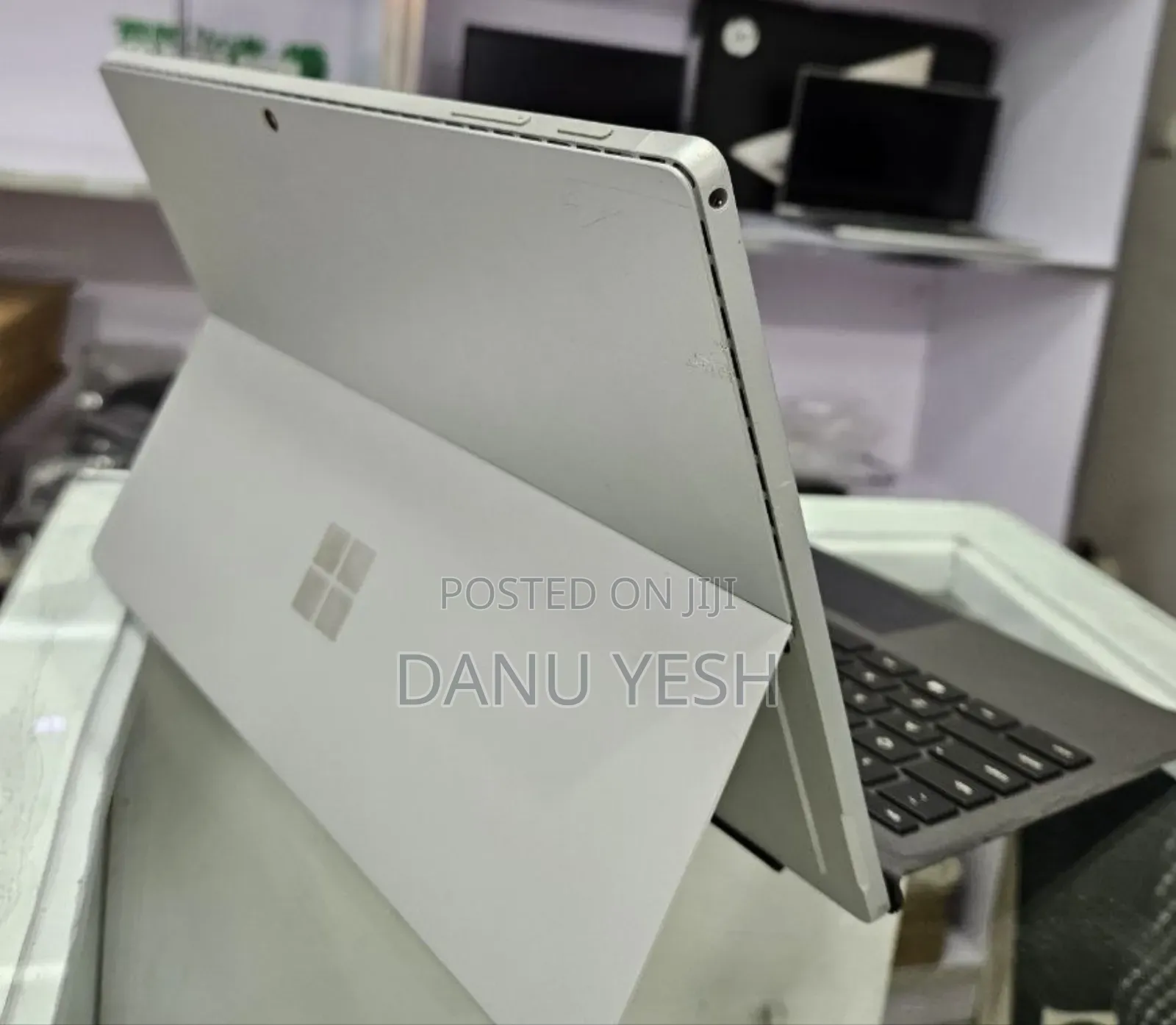 New Laptop Microsoft Surface Pro 6 8GB Intel Core I7 SSD 256GB