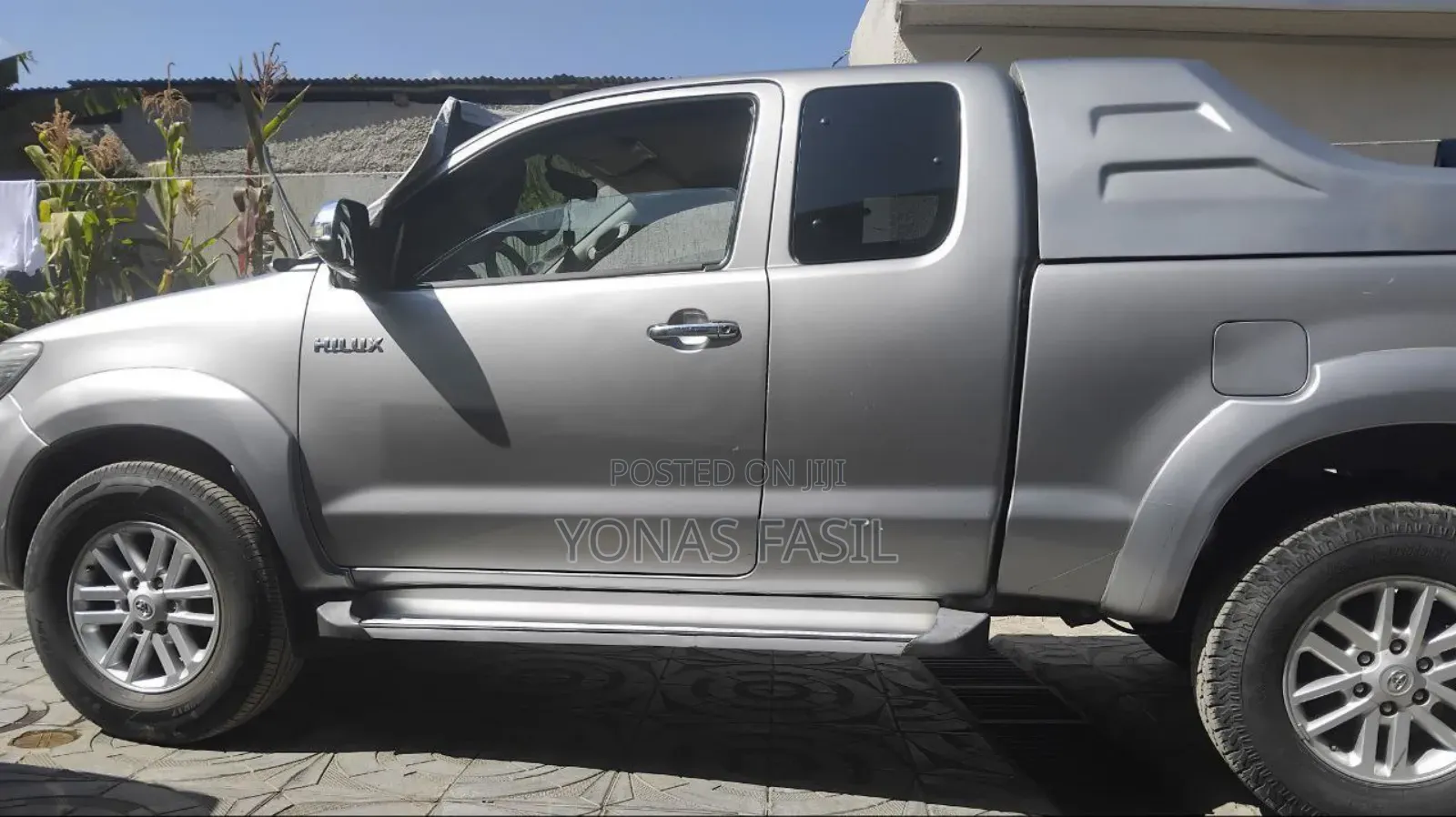 Toyota Hilux 3.0 D-4D 4x4 2015 Gold
