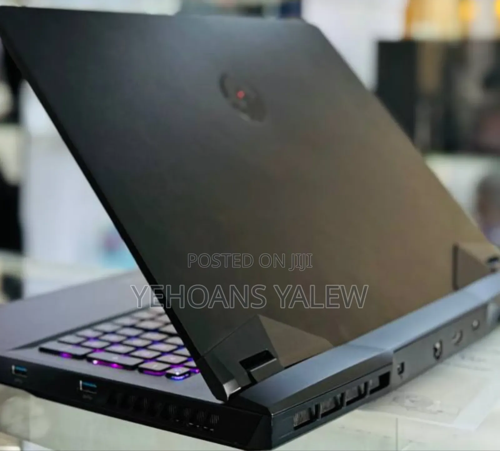 New Laptop MSI Creator 17 B11uh-222 16GB AMD Ryzen 9 SSD 1T