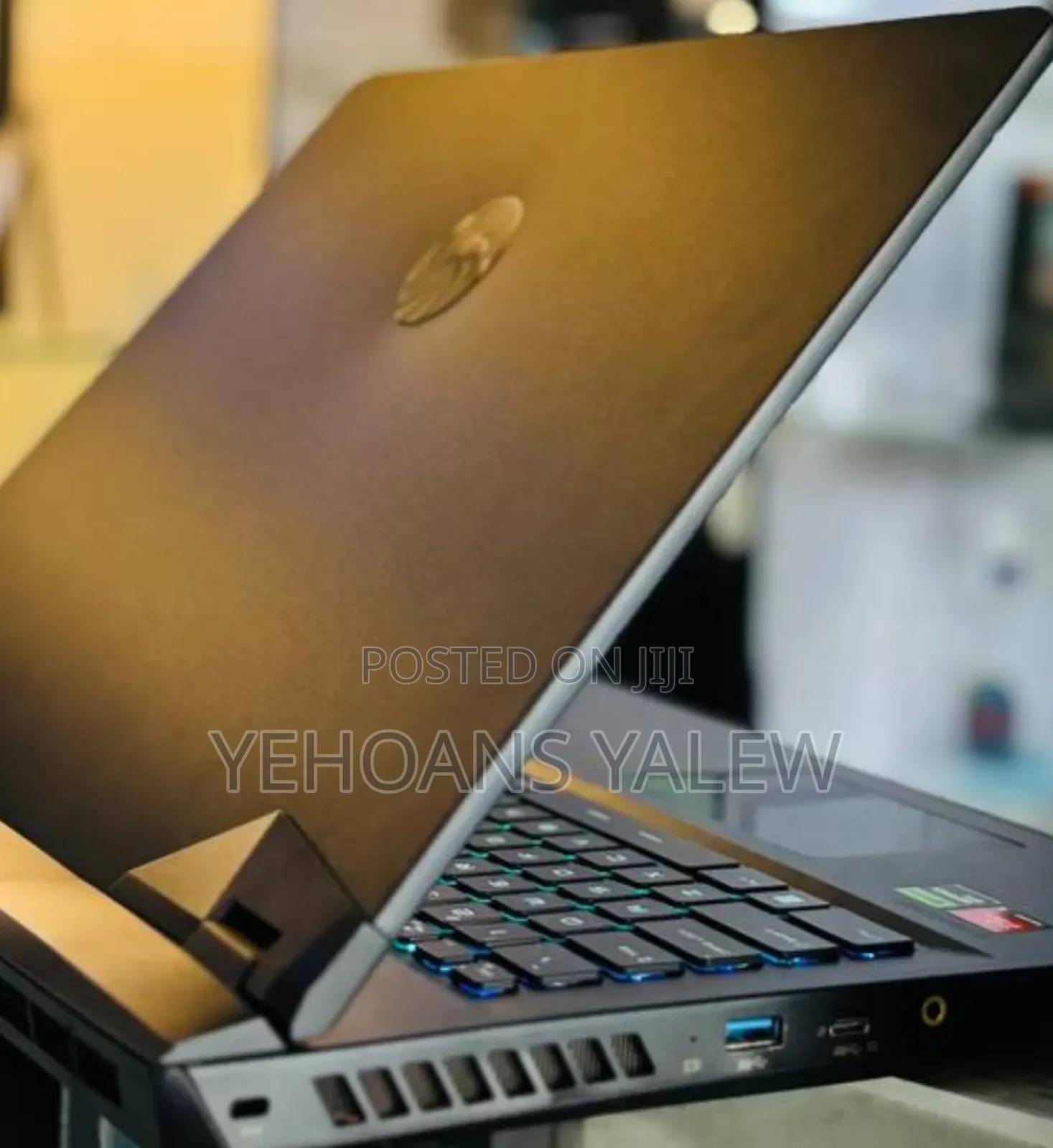 New Laptop MSI Creator 17 B11uh-222 16GB AMD Ryzen 9 SSD 1T