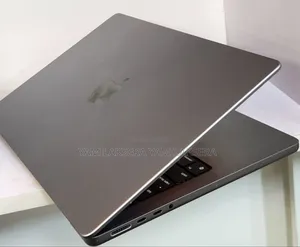 New Laptop Apple MacBook Pro M1 16GB Apple M1 Pro SSD 512GB