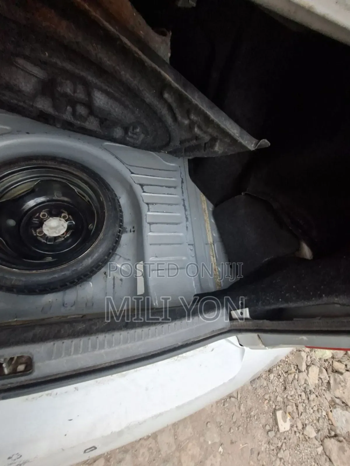 Toyota Platz 2004 Silver