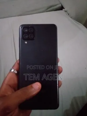 Samsung Galaxy A12 64 GB Black