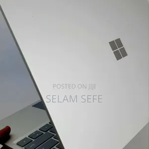 New Laptop Microsoft Surface 16GB Intel Core i5 SSD 256GB