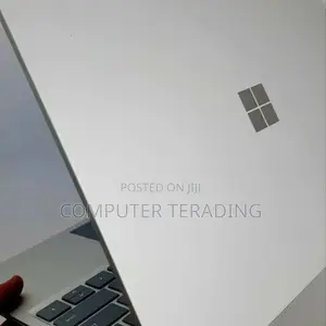 New Laptop Microsoft Surface 16GB Intel Core i5 SSD 256GB