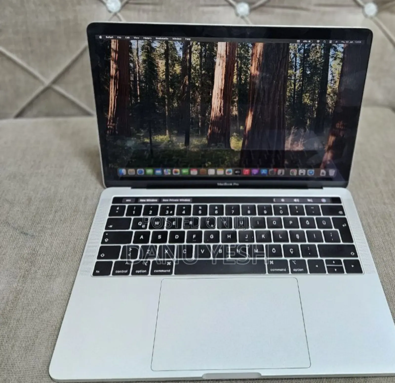 New Laptop Apple MacBook Pro 2019 8GB Intel Core I5 SSD 128GB
