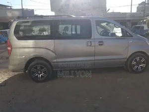 Hyundai Starex 2013 Silver