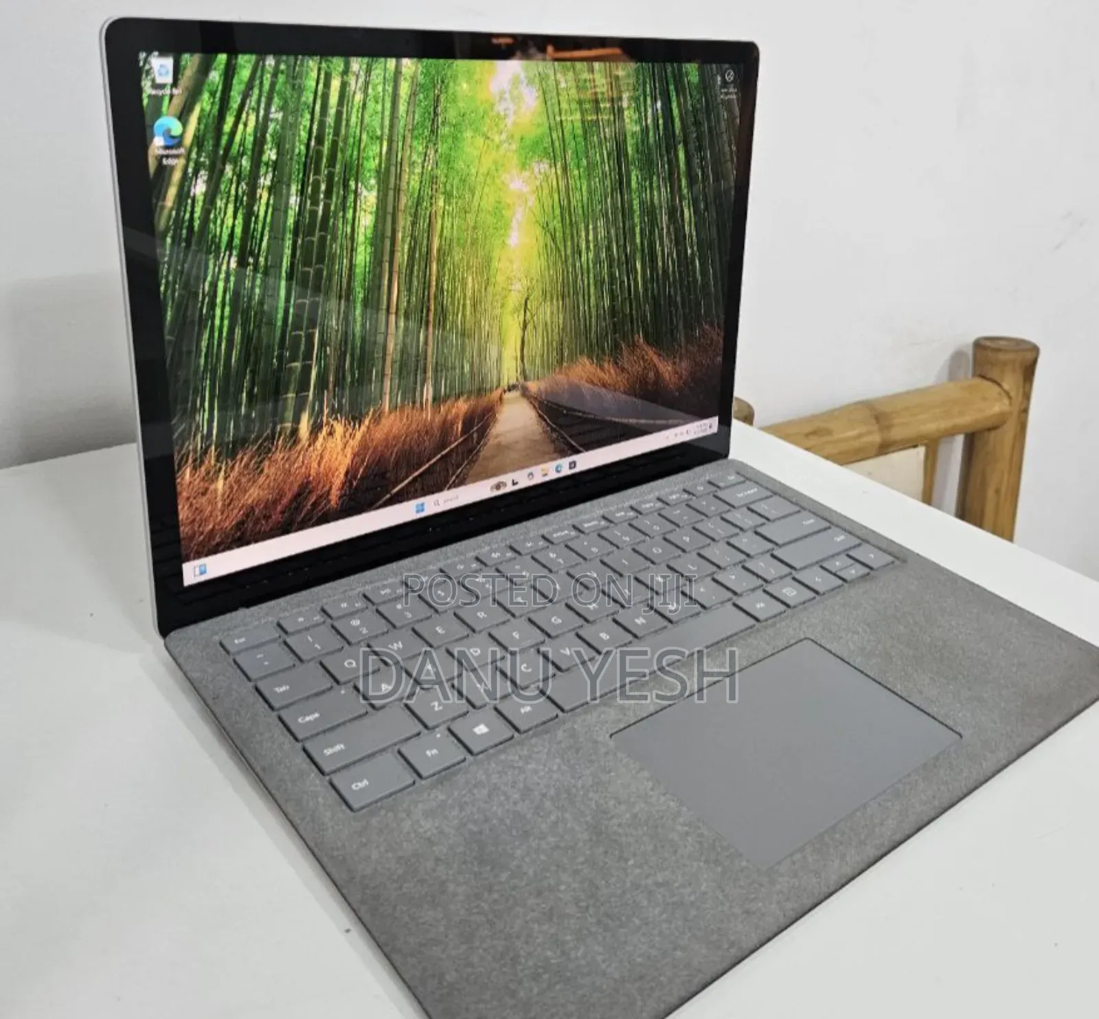 New Laptop Microsoft Surface Laptop 2 8GB Intel Core I5 SSD 256GB