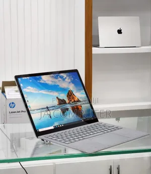 New Laptop Microsoft Surface 16GB Intel Core I7 SSD 256GB