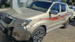 Toyota Hilux 2015 Pearl
