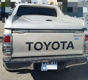 Toyota Hilux 2015 Pearl