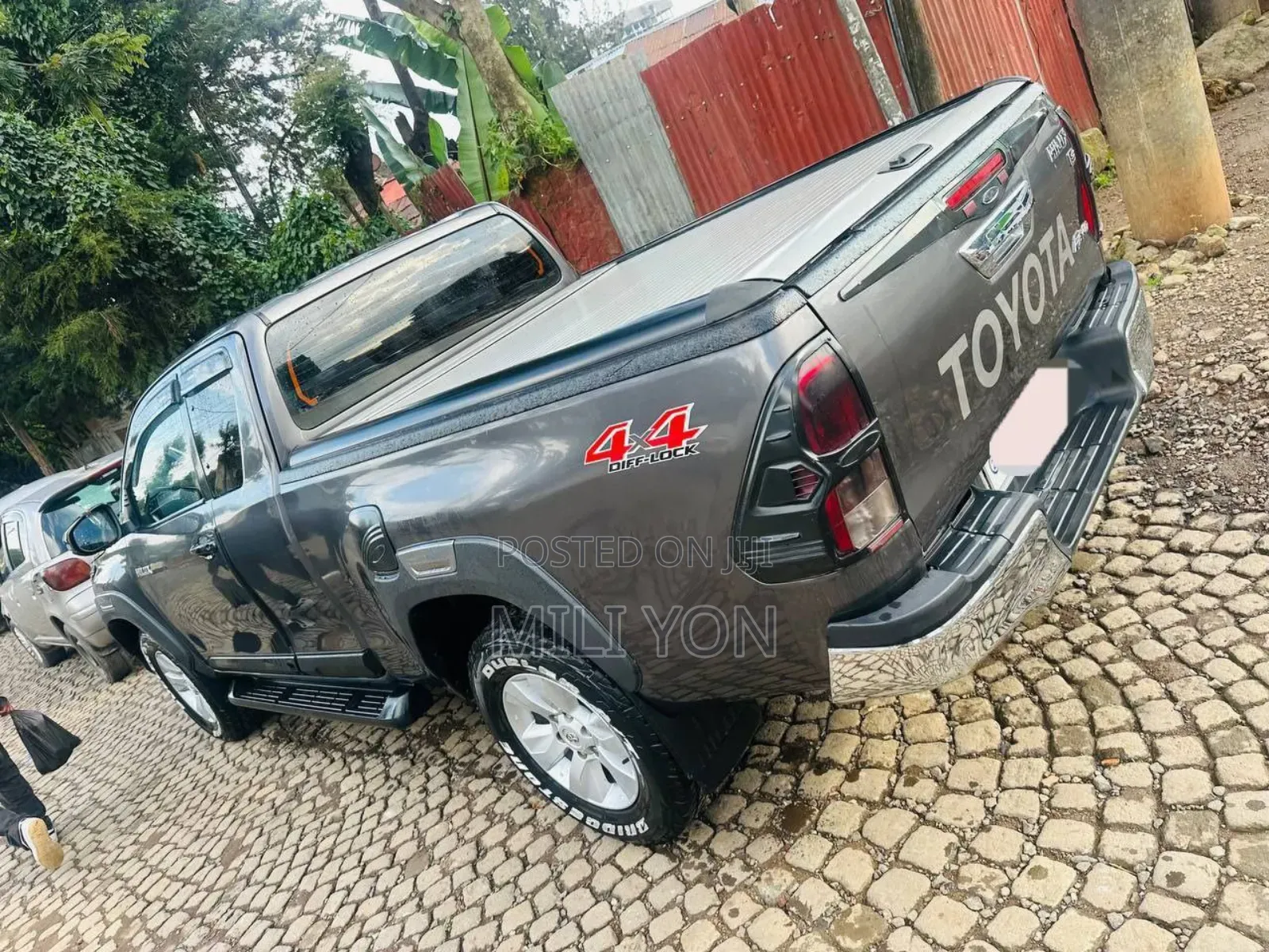 Toyota Hilux 2017 Black