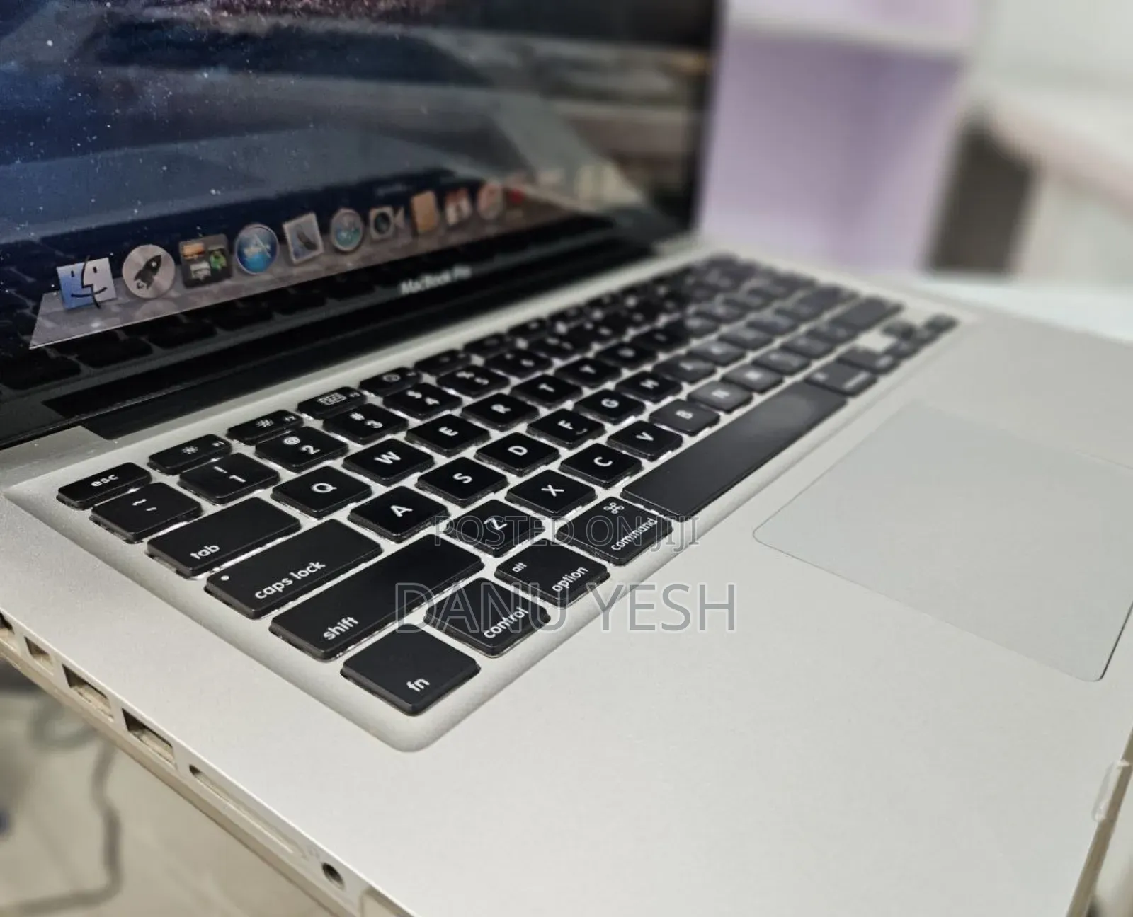 New Laptop Apple MacBook Pro 2011 4GB Intel Core I7 SSD 500GB