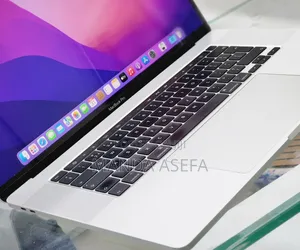 New Laptop Apple MacBook Pro 2019 16GB Intel Core I9 SSD 512GB