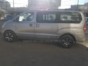 Hyundai Starex 2013 Silver