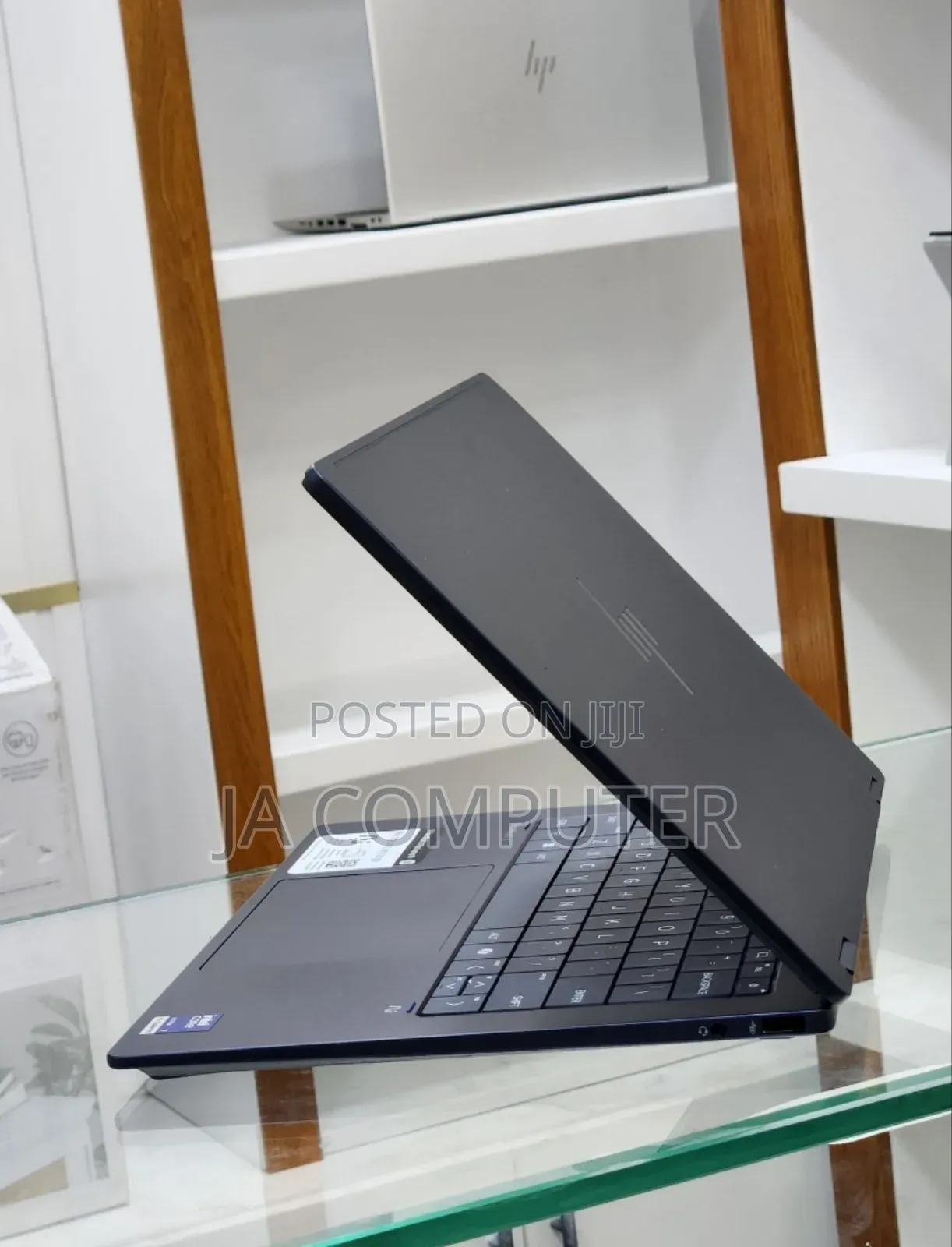New Laptop HP OmniBook X Flip 14" 16GB Intel Core Ultra 7 SSD 1T